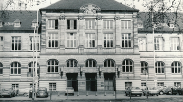 Historische Aufnahme des Hauptgebäudes in der Claudiusstraße (Bild: TH Köln)